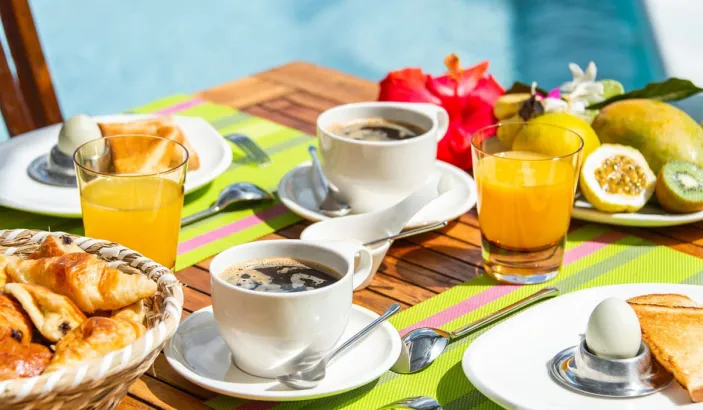 Petit-déjeuner de l'hôtel Fregate Bleue
