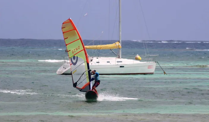 Planche à voile à la Pointe Faula