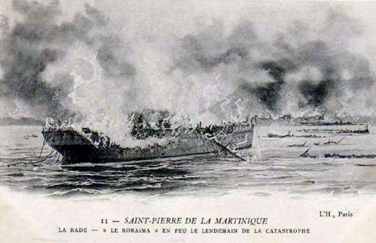 Navire en feu dans la Baie de Saint-Pierre