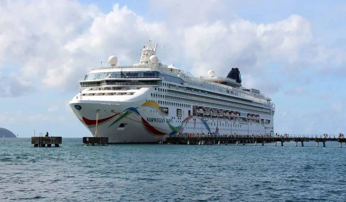 Cruise ship in Tourelles Bay in Fort-de-France Cruise ship in Tourelles Bay in Fort-de-France
