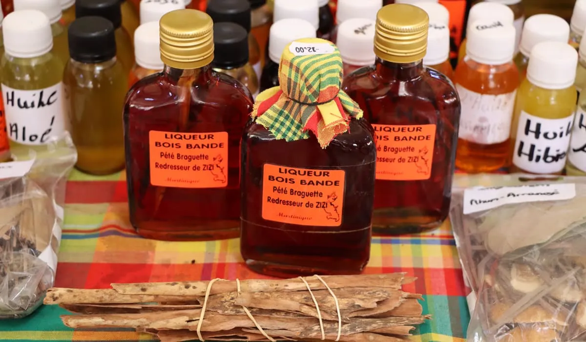 Liqueur de bois bandé